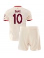 Bayern Munich Leroy Sane #10 Ausweichtrikot für Kinder 2024-25 Kurzarm (+ Kurze Hosen)